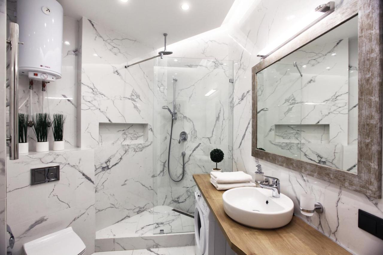 Allurapart Andersen Kiev Luaran gambar