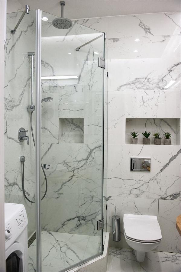 Allurapart Andersen Kiev Luaran gambar